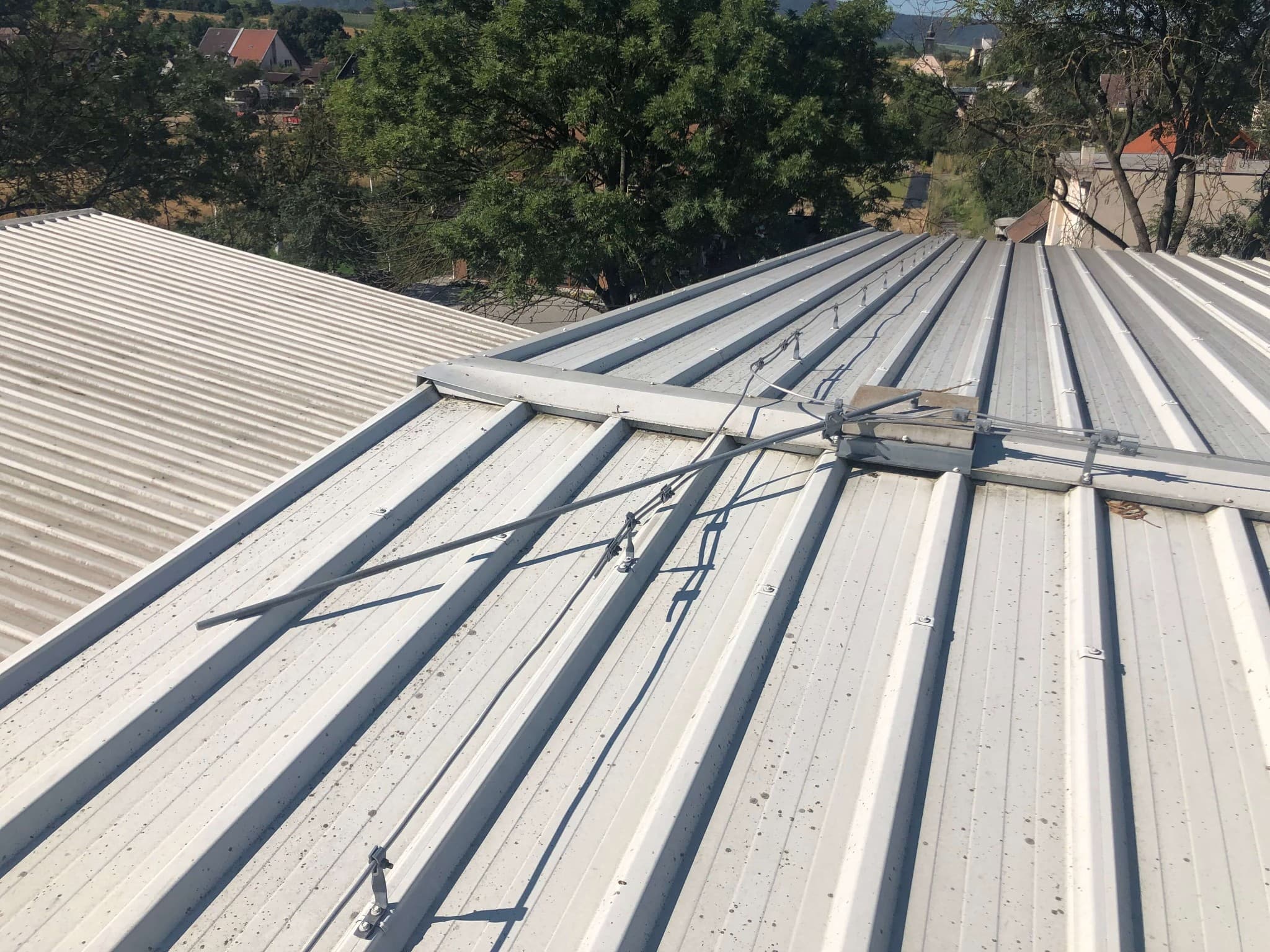 Poškodený bleskozvod – nefunkčný zberač